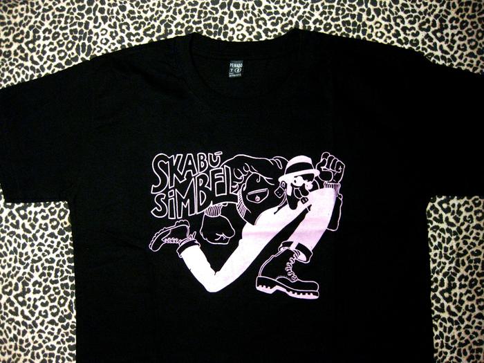 Remera de algodón peinado, estampada en serigrafía en talleres propios. Talle 2 (M). Dibujo por Minaverry.